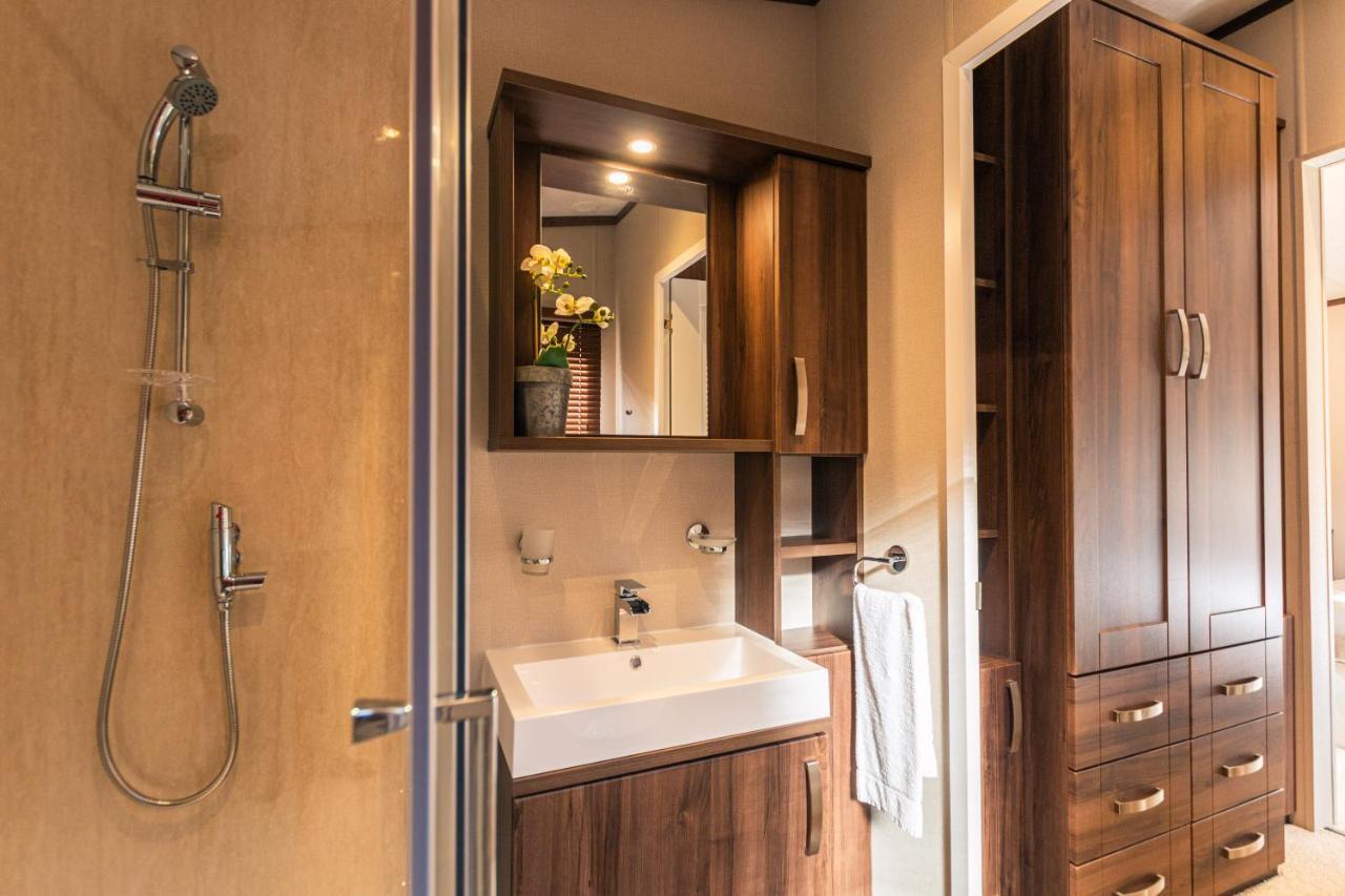 Sutton Lodge With Hot Tub يورك المظهر الخارجي الصورة